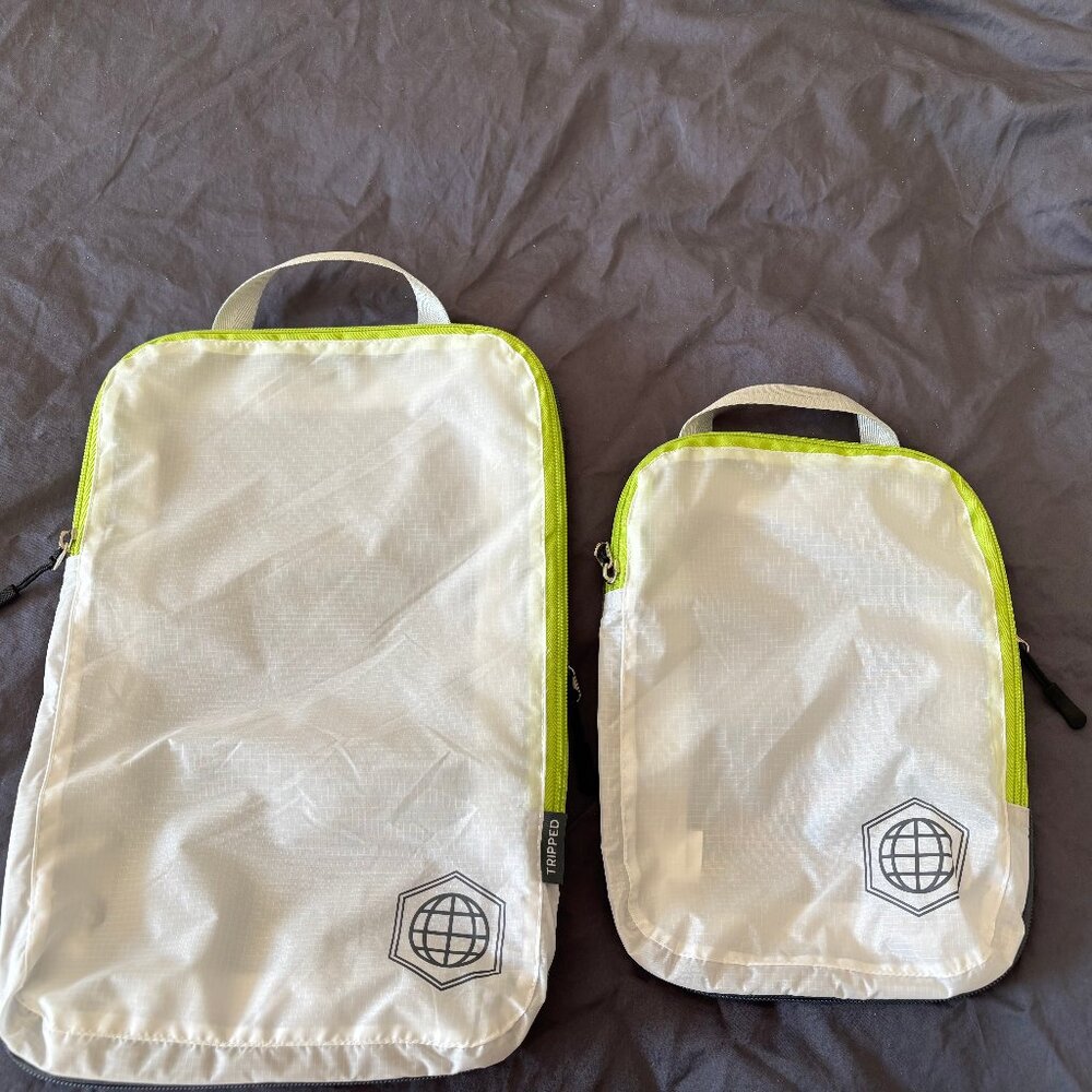 Set of 2 Tripped compression packing cubes